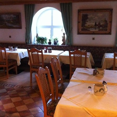 קירכהם Hotel Preishof מראה חיצוני תמונה