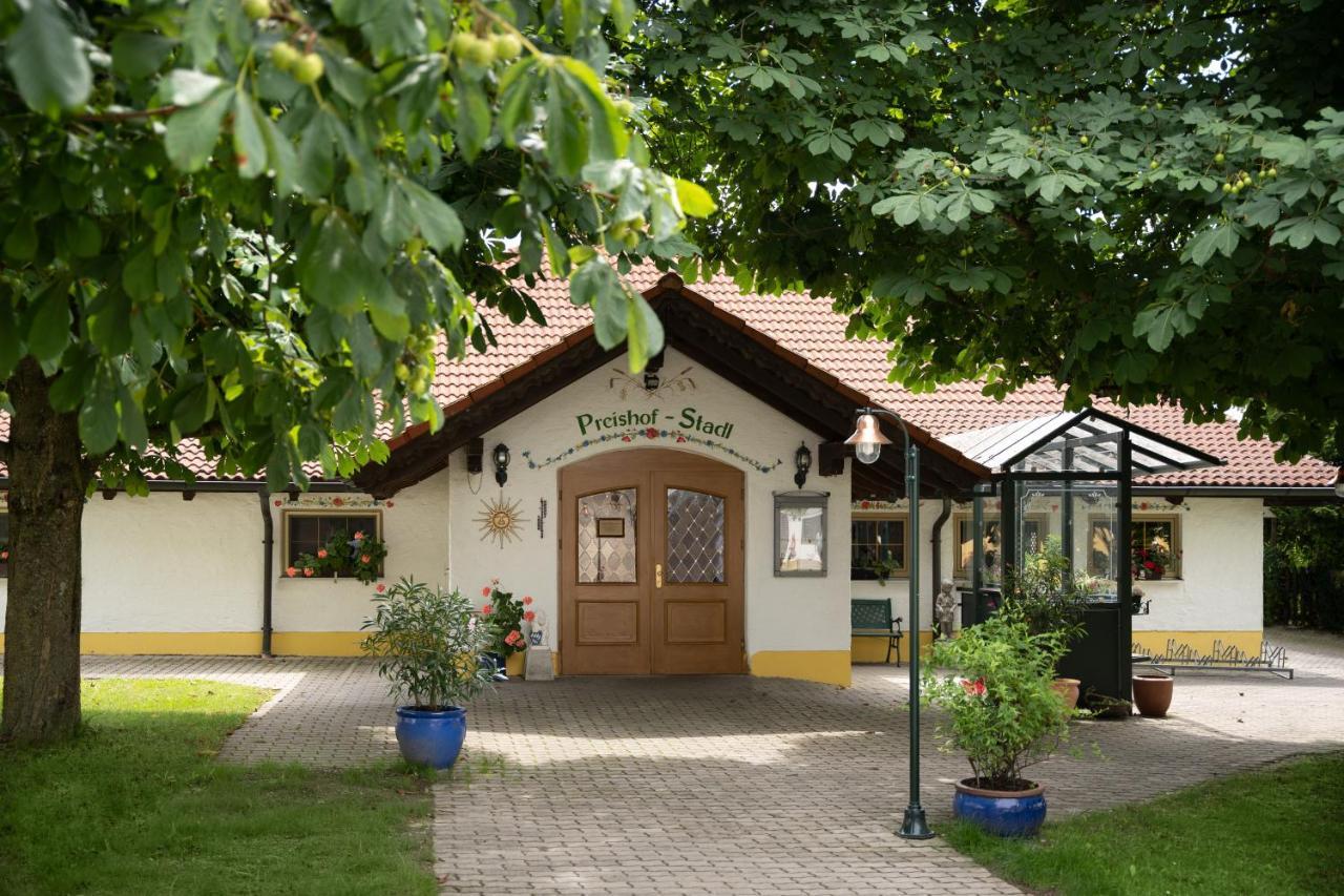 קירכהם Hotel Preishof מראה חיצוני תמונה